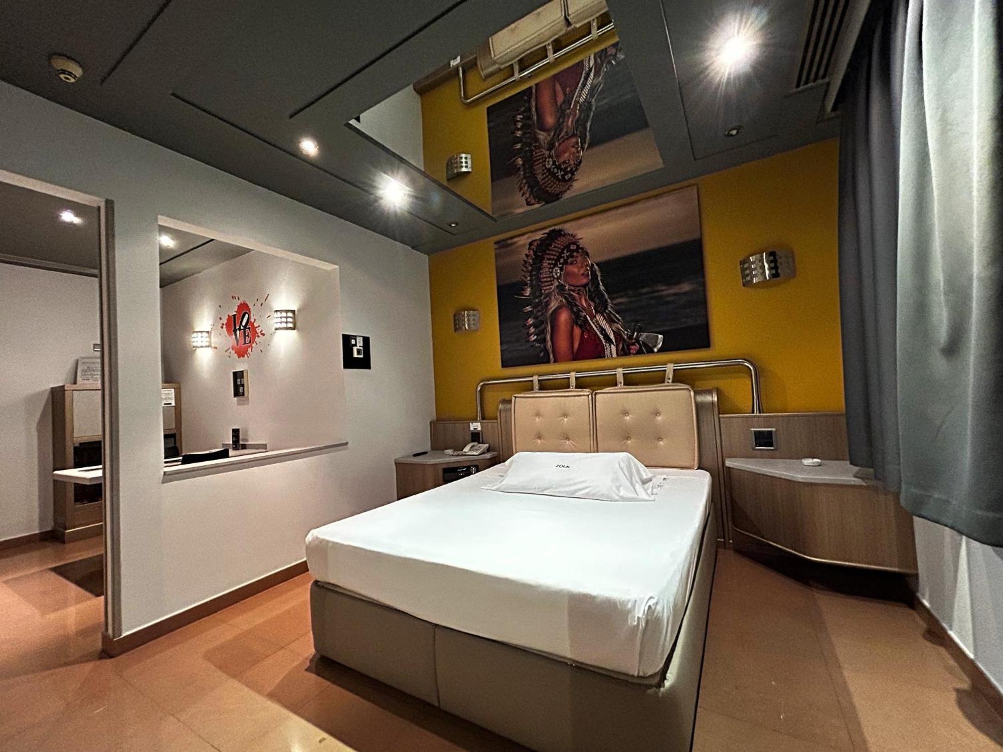 Zouk Hotel (Adults Only) Alcalá de Henares Eksteriør bilde