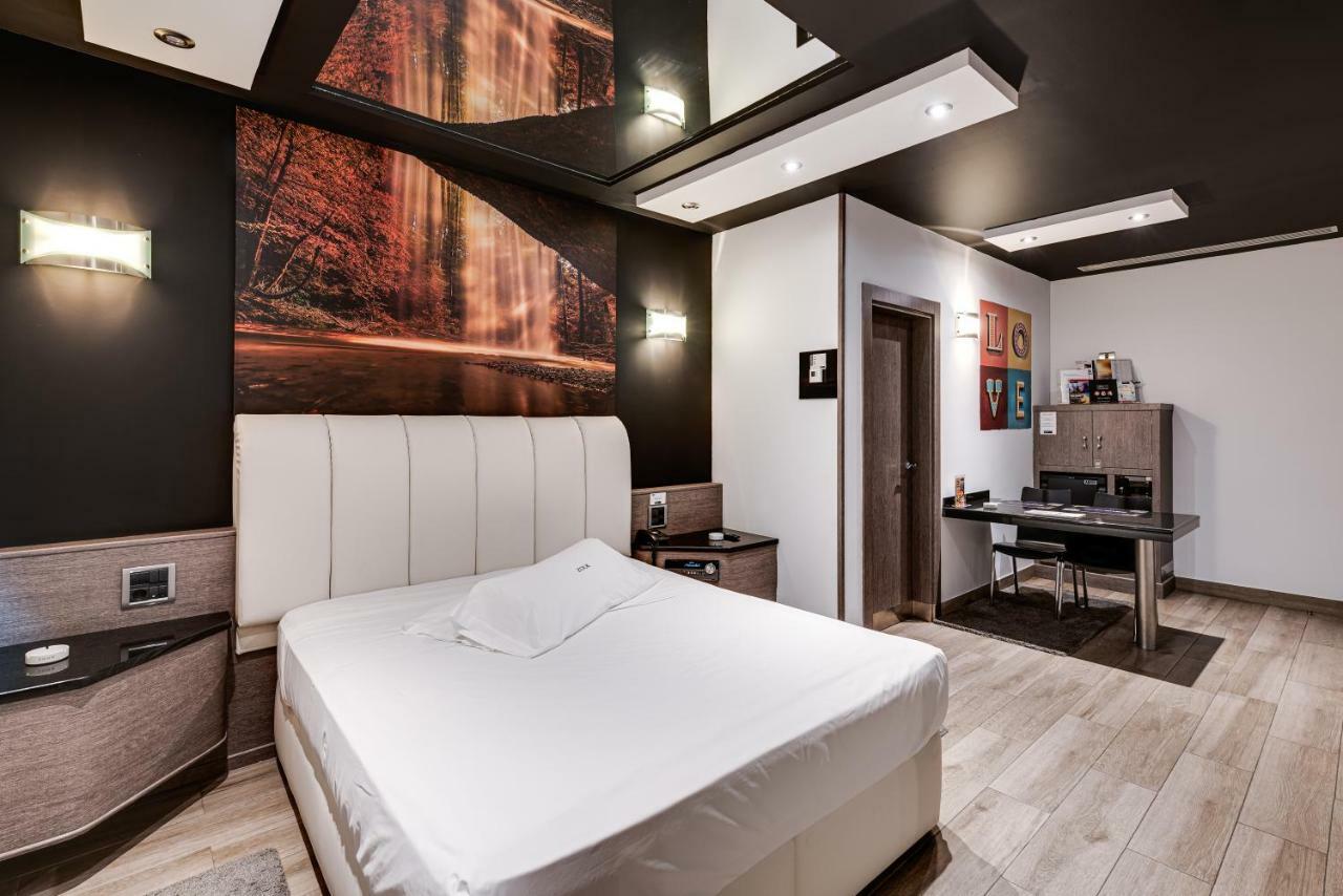 Zouk Hotel (Adults Only) Alcalá de Henares Eksteriør bilde