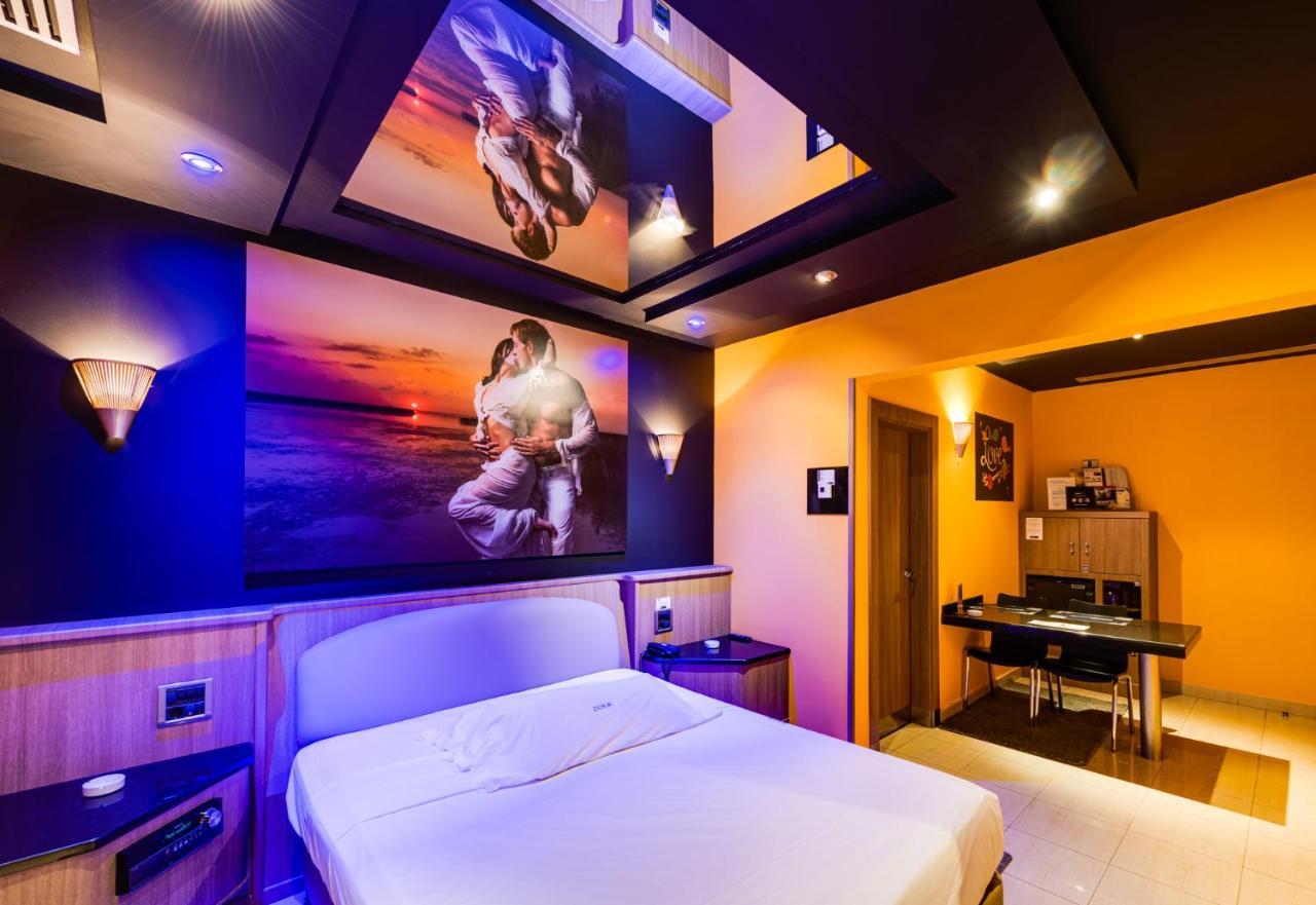 Zouk Hotel (Adults Only) Alcalá de Henares Eksteriør bilde