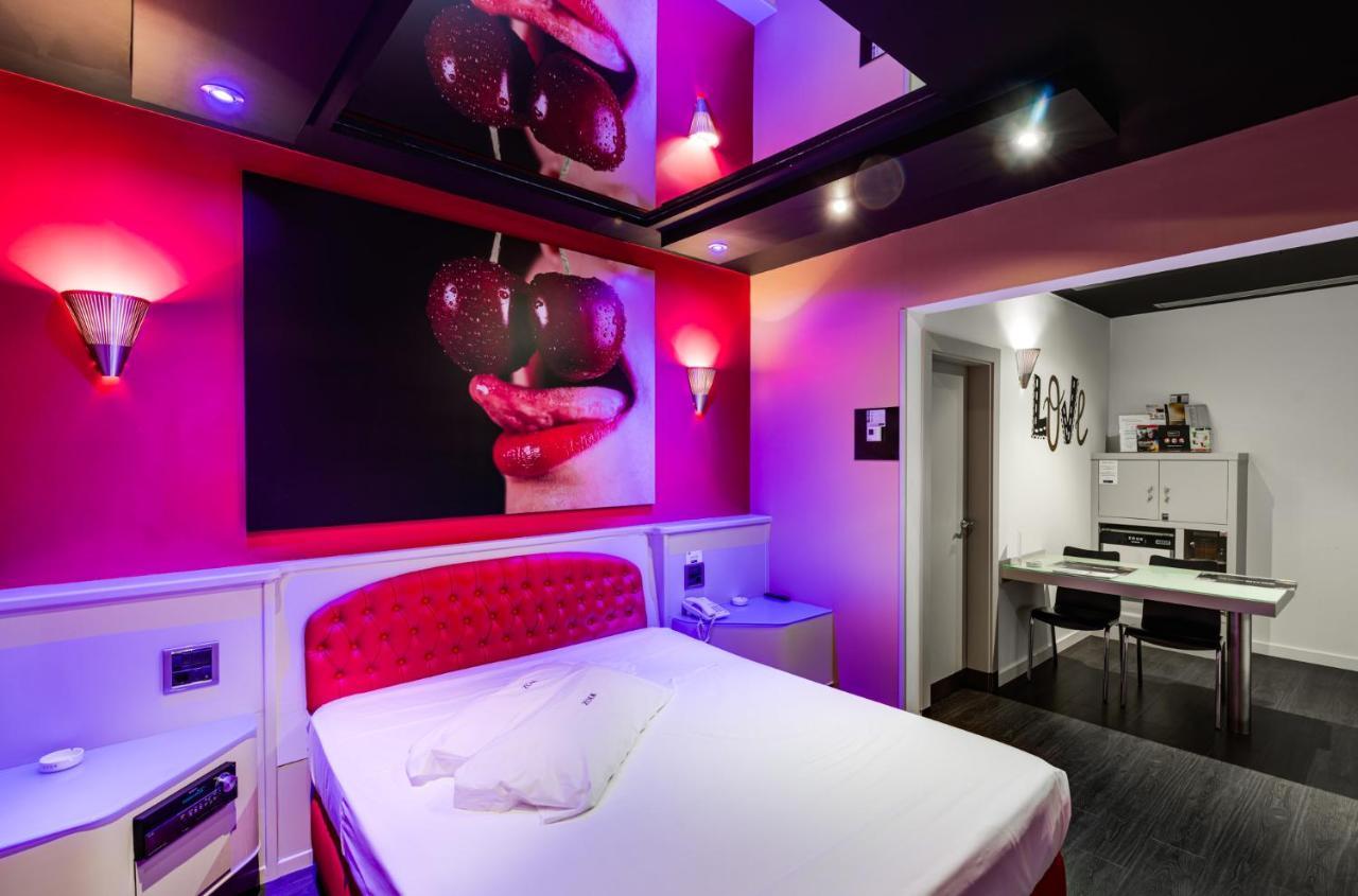 Zouk Hotel (Adults Only) Alcalá de Henares Eksteriør bilde